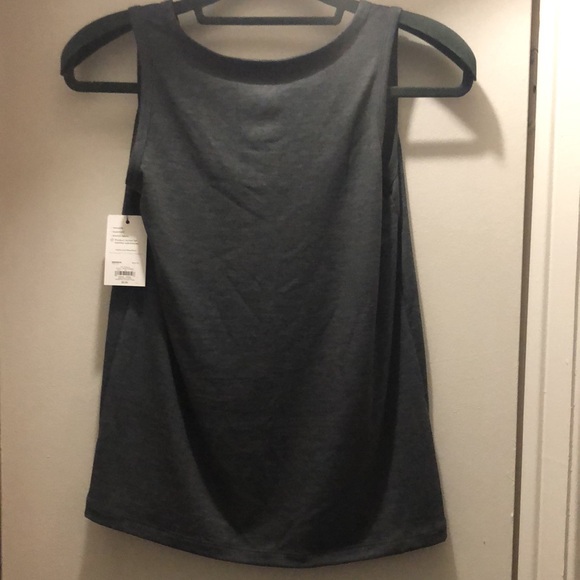 Nine West Soft Spun V neck Tank Top XS New with Tag - Picture 2 of 5